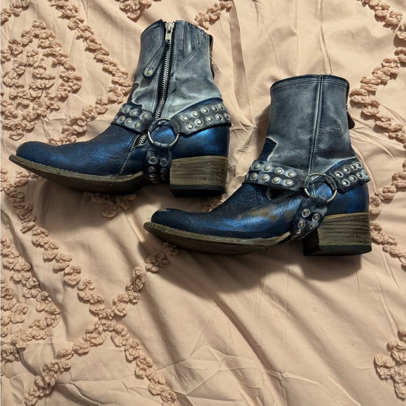 Freebird Ramone Blue Leather Studded Boots - Picture 4 of 14